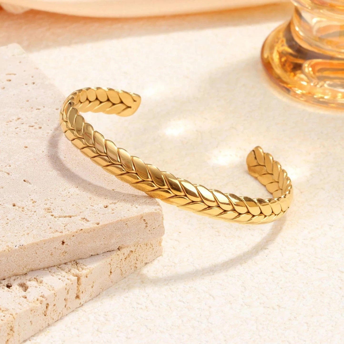 Pearlbud Bracelets Gold Vineweave Cuff
