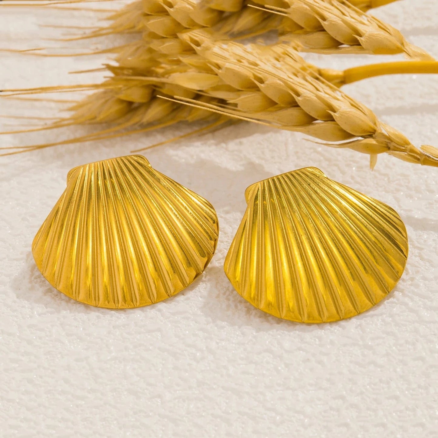 Pearlbud Earrings Seashell Stud Earrings