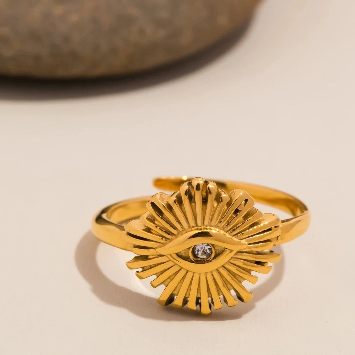 Pearlbud Rings Gold Illuminated Vision Ring