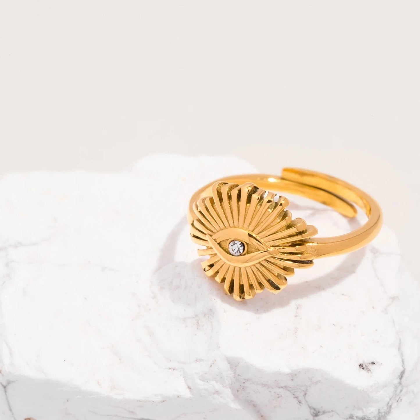 Pearlbud Rings Gold Illuminated Vision Ring
