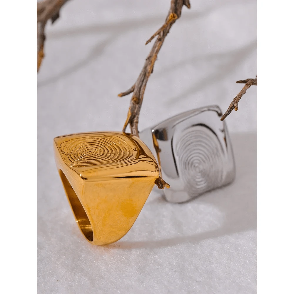 Pearlbud Rings Imprint Ring