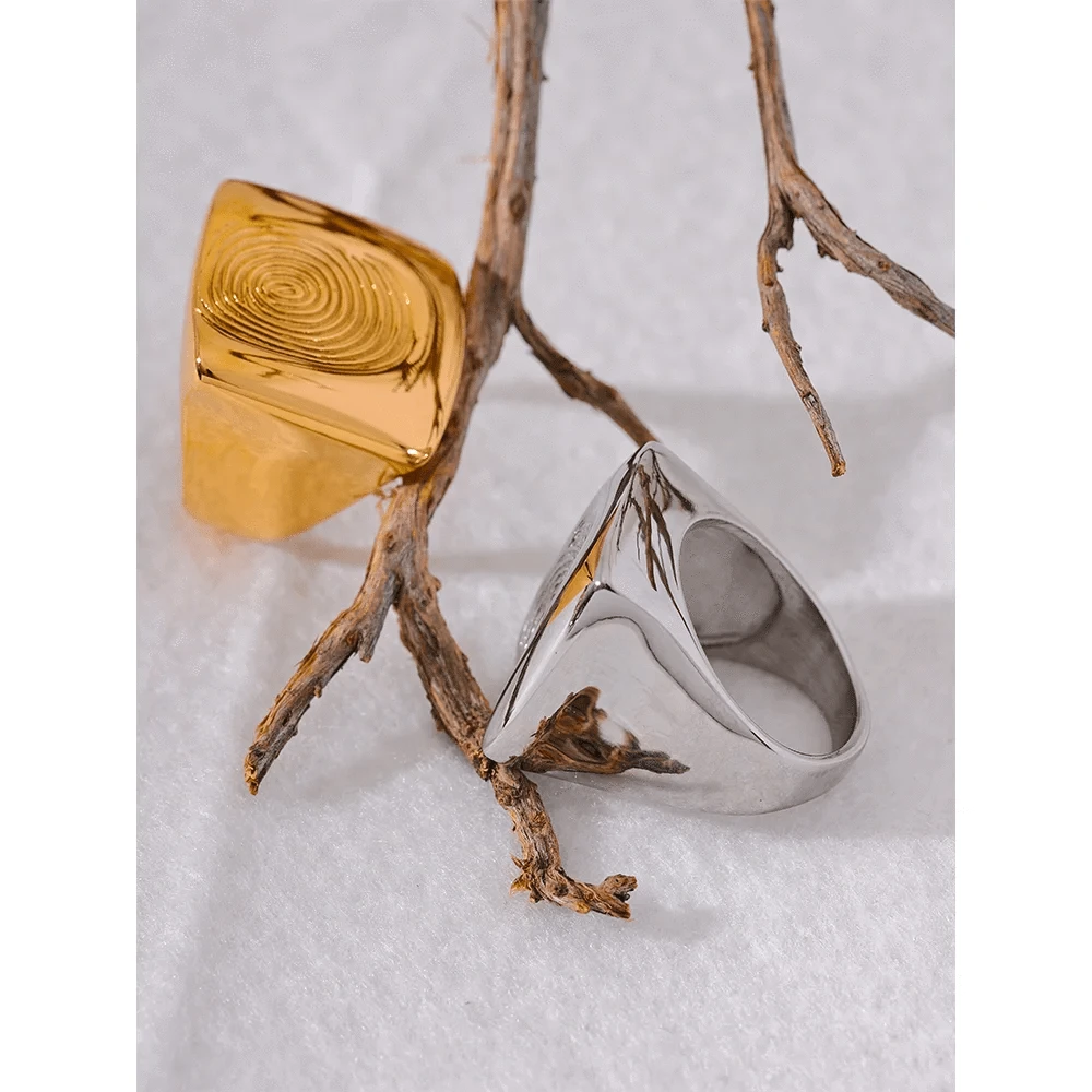 Pearlbud Rings Imprint Ring