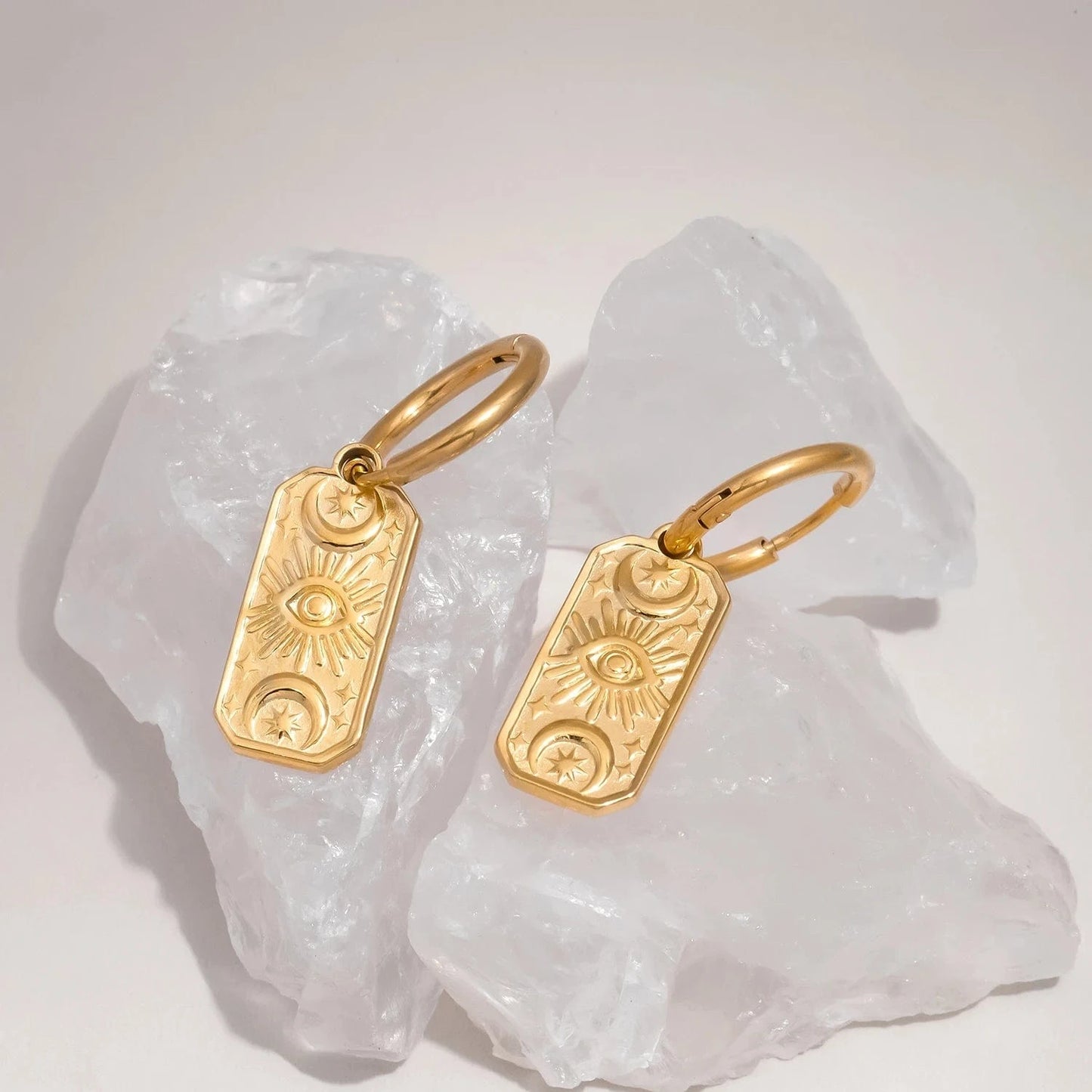 Pearlbud Earrings Mystical Medallion Hoops