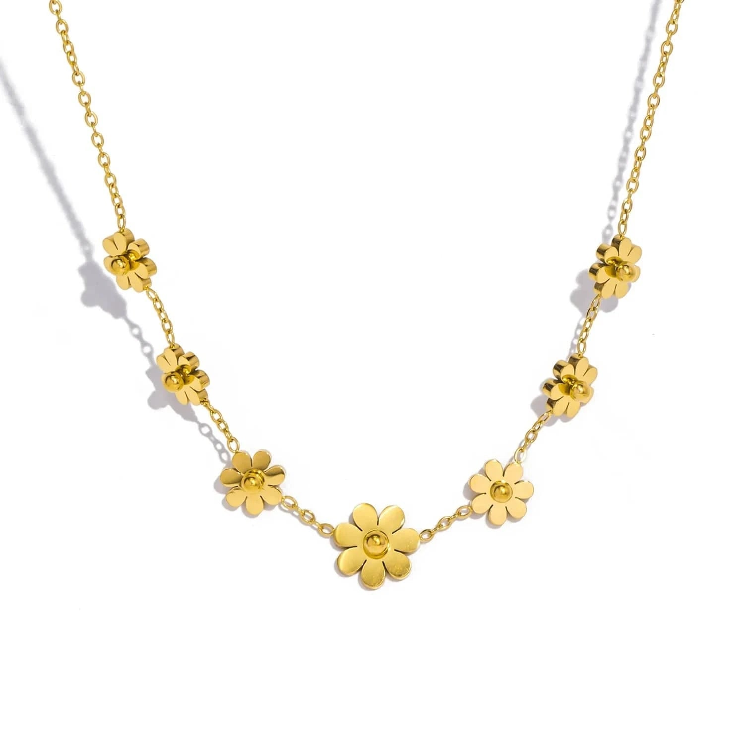 Pearlbud Necklace Gold Daisy Bloom Necklace