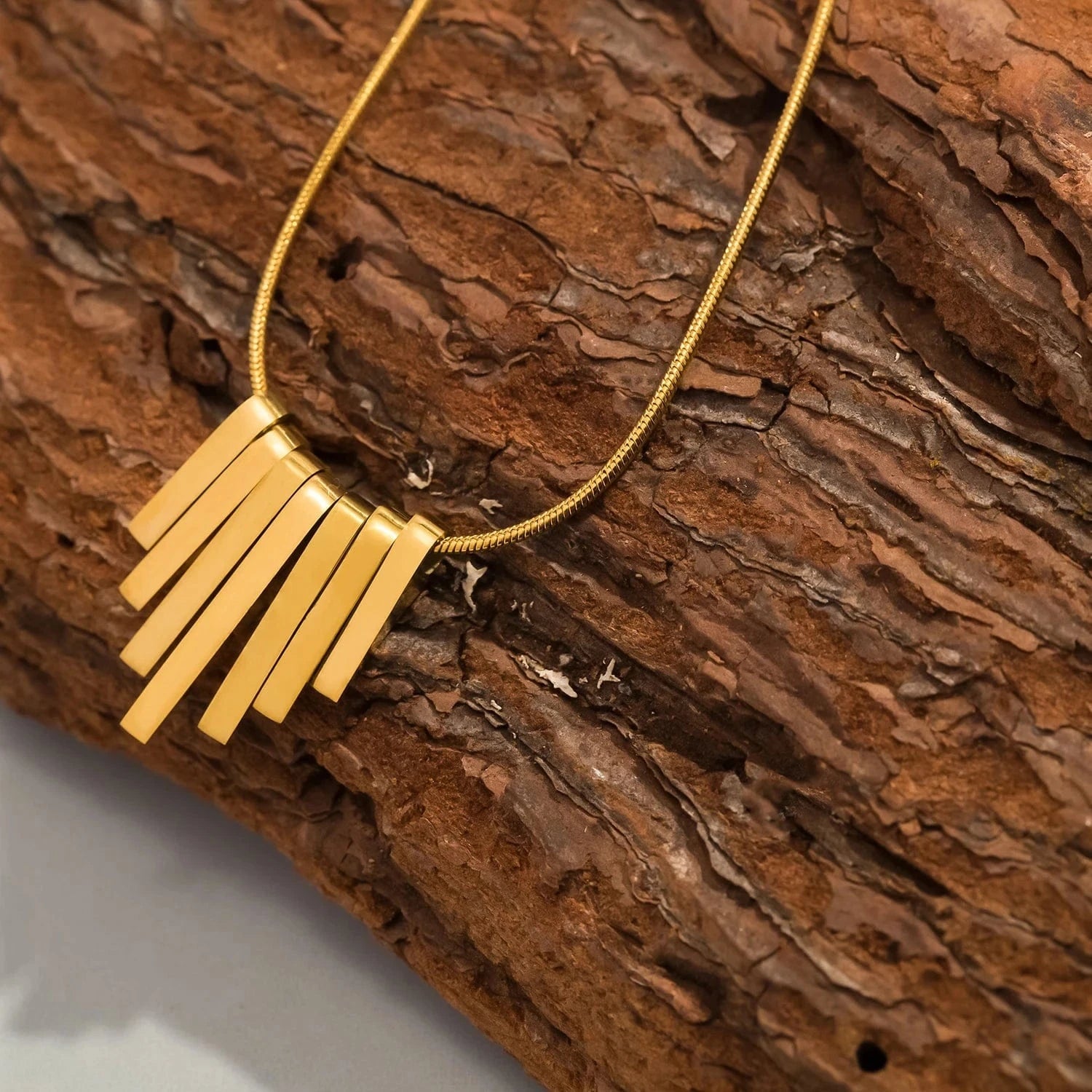 Pearlbud Necklace Gold Sunflare Necklace
