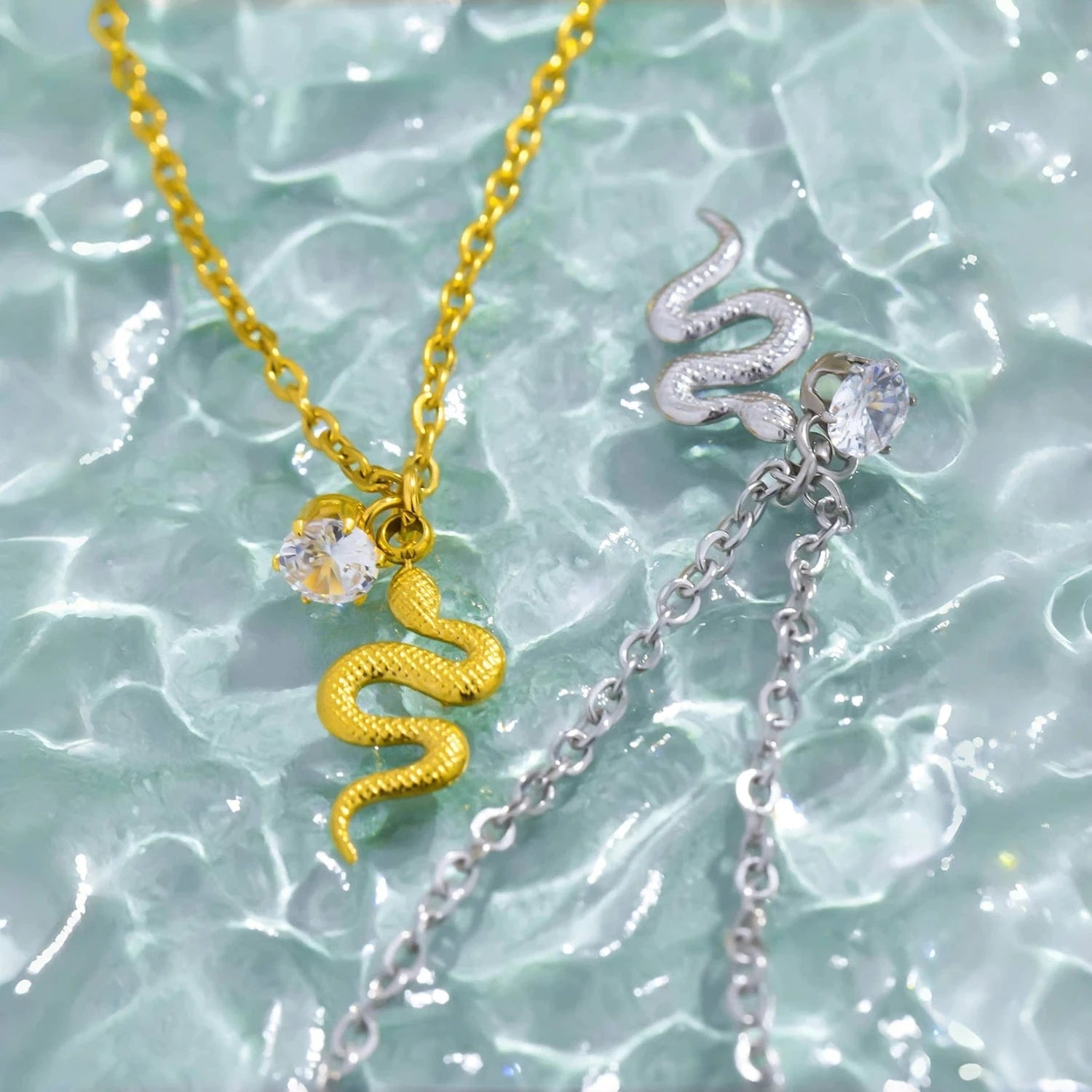 Pearlbud Necklace Serpent Spark Necklace