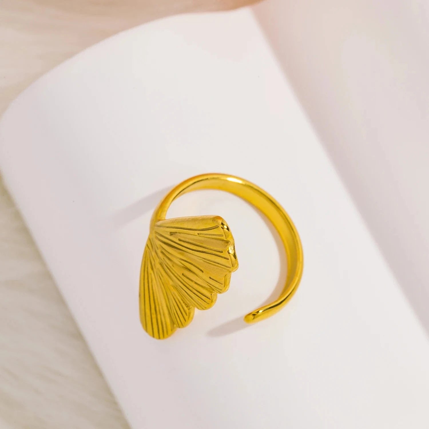 Pearlbud Rings Ginkgo Fan Ring