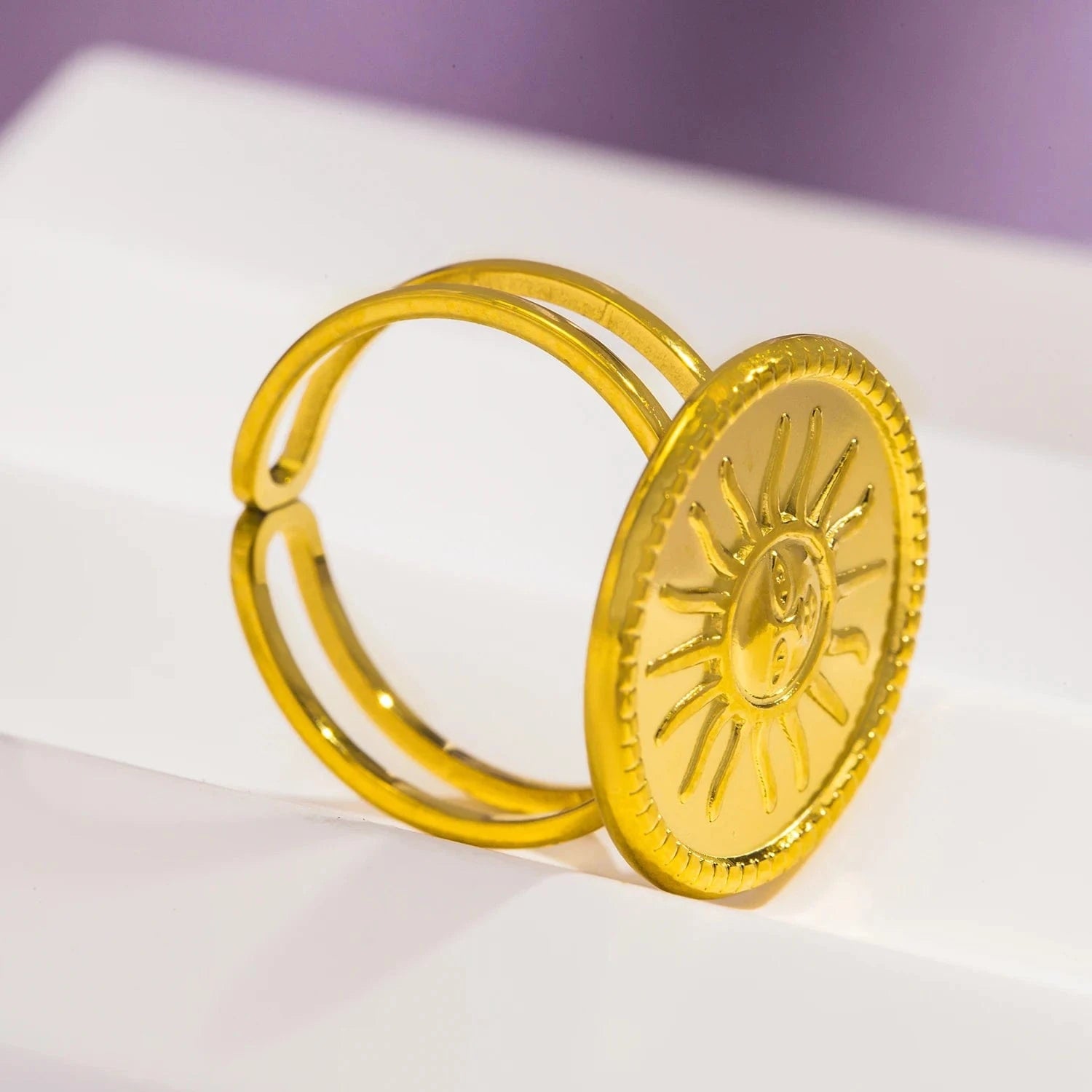 Pearlbud Rings Gold Solar Glow Ring
