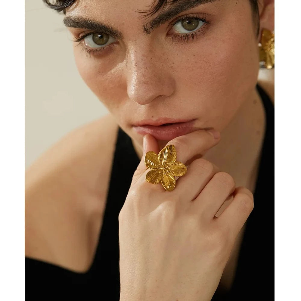 Pearlbud Rings Gold Statement Blossom Ring