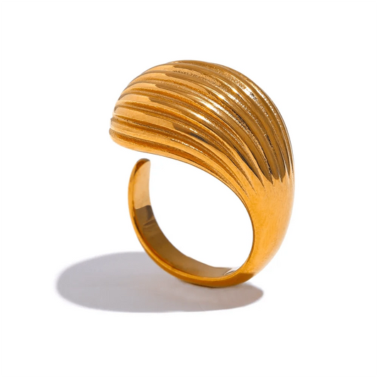 Pearlbud Rings Gold Tidecrest Ring