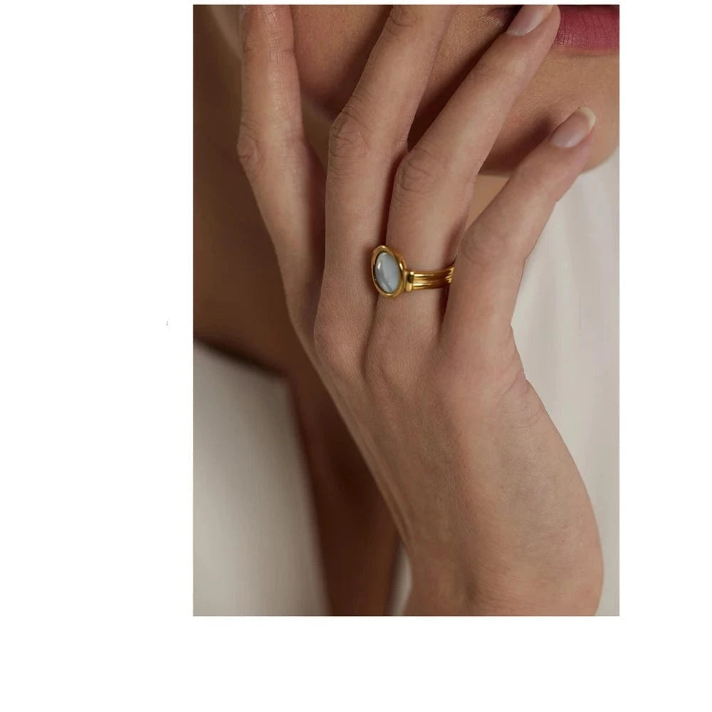Pearlbud Rings Lustre Ring