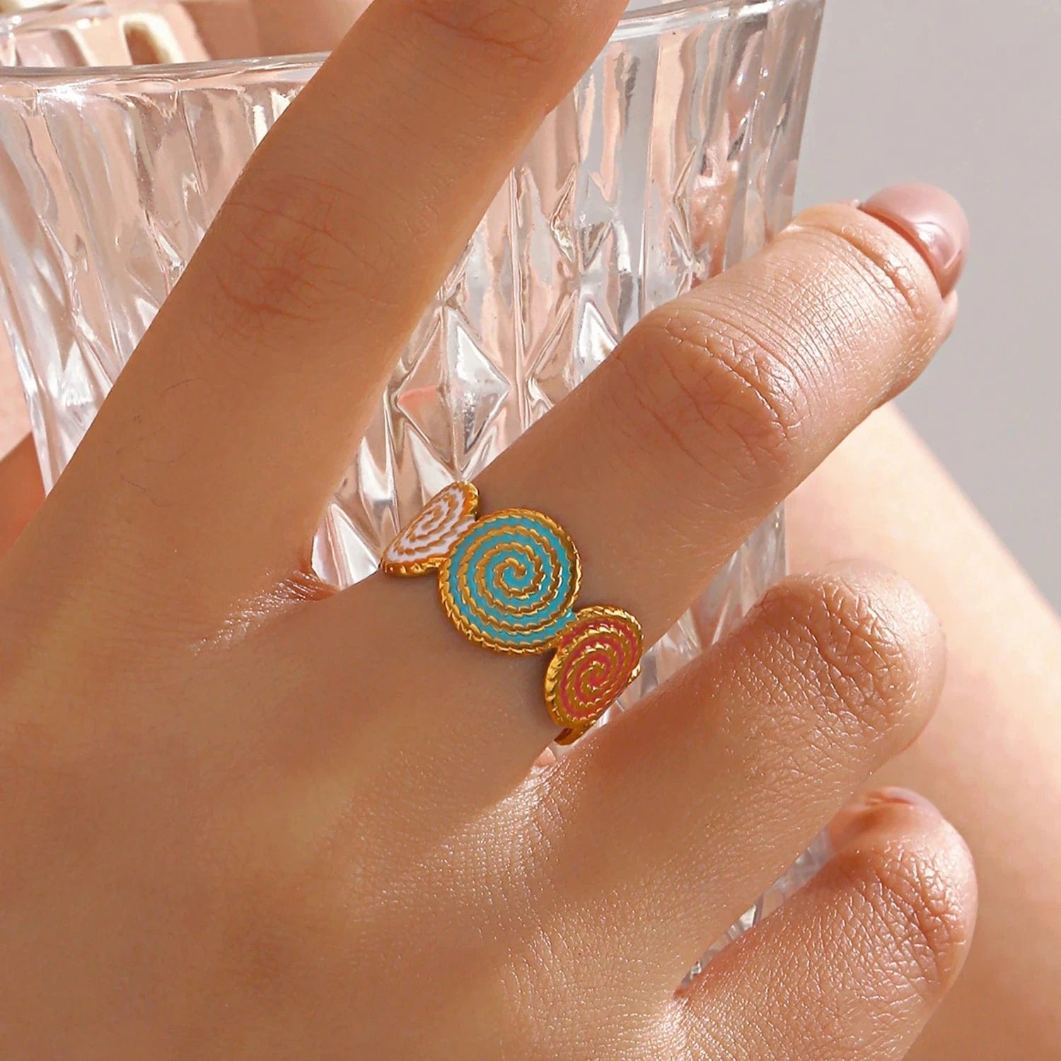 Pearlbud Rings Mixed pastel tones / Adjustable Spiral Pop Enamel Ring