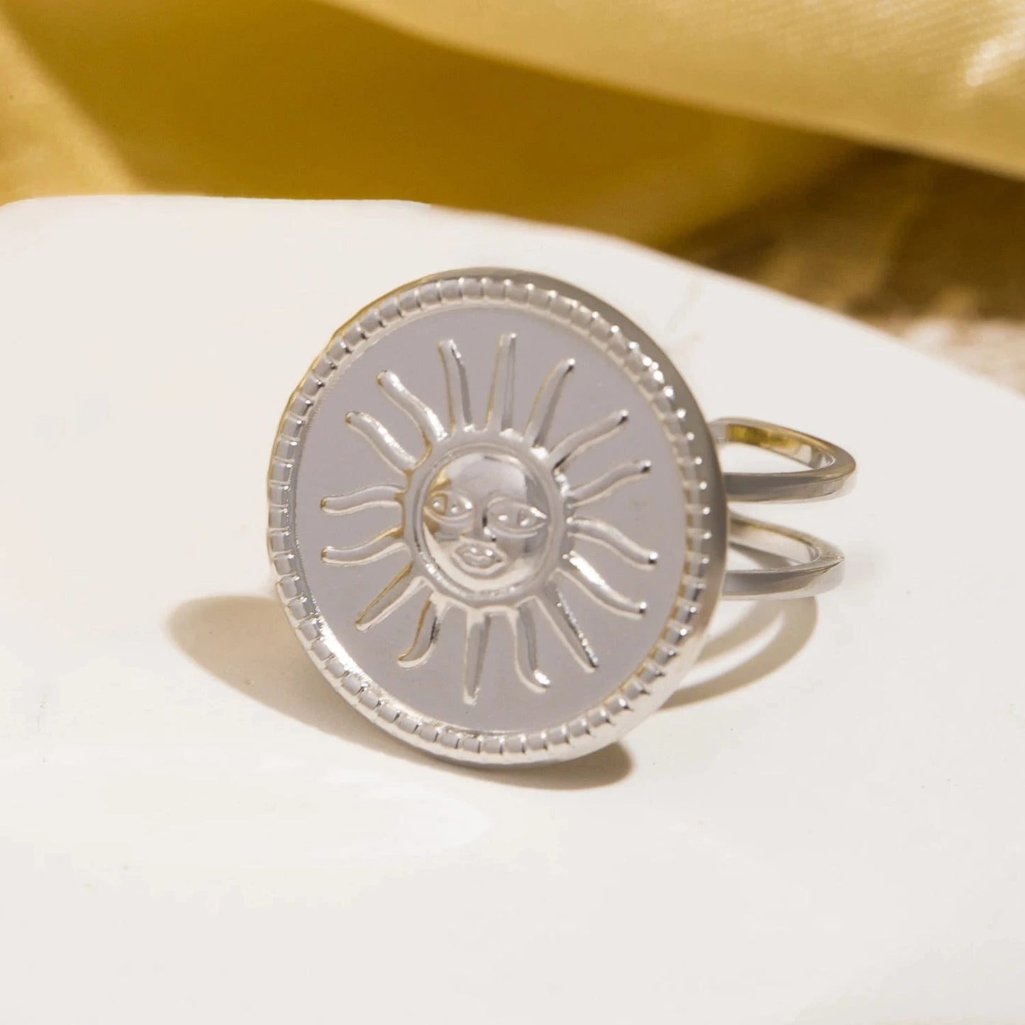 Pearlbud Rings Silver Solar Glow Ring