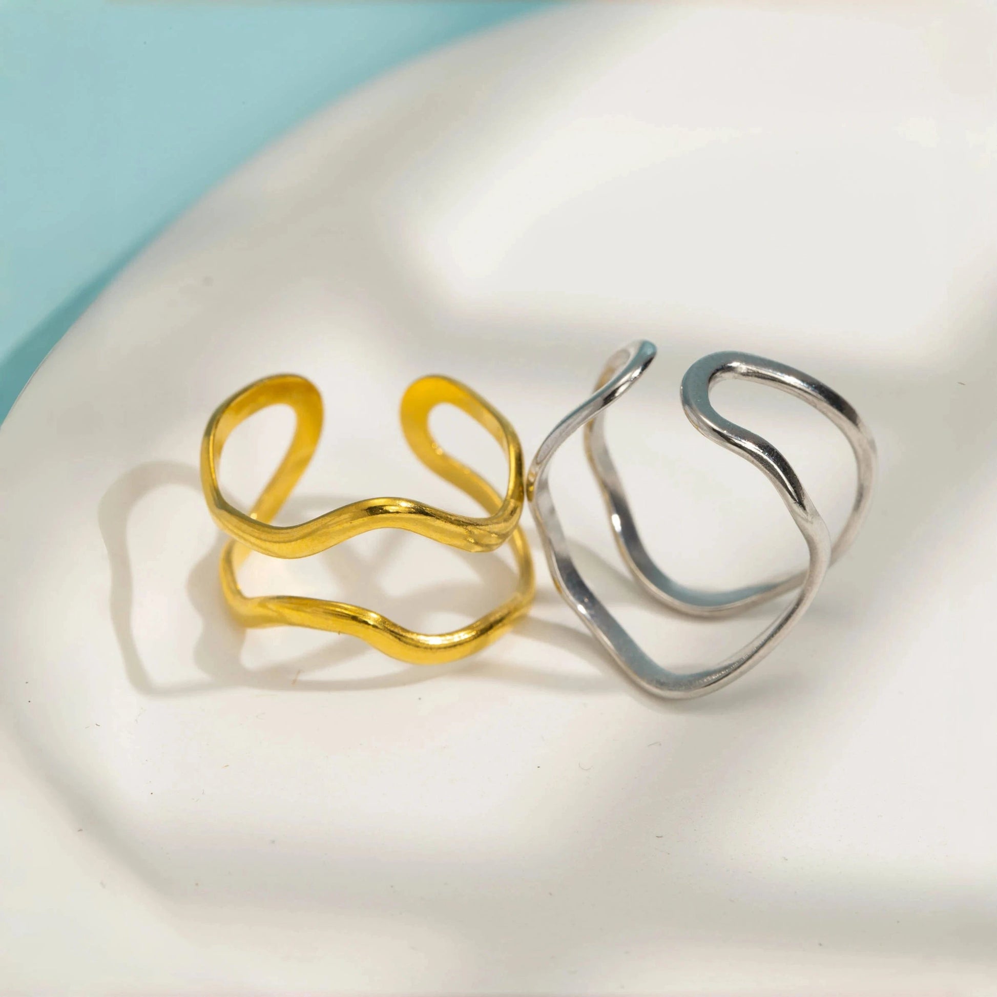 Pearlbud Rings Soft Current Ring