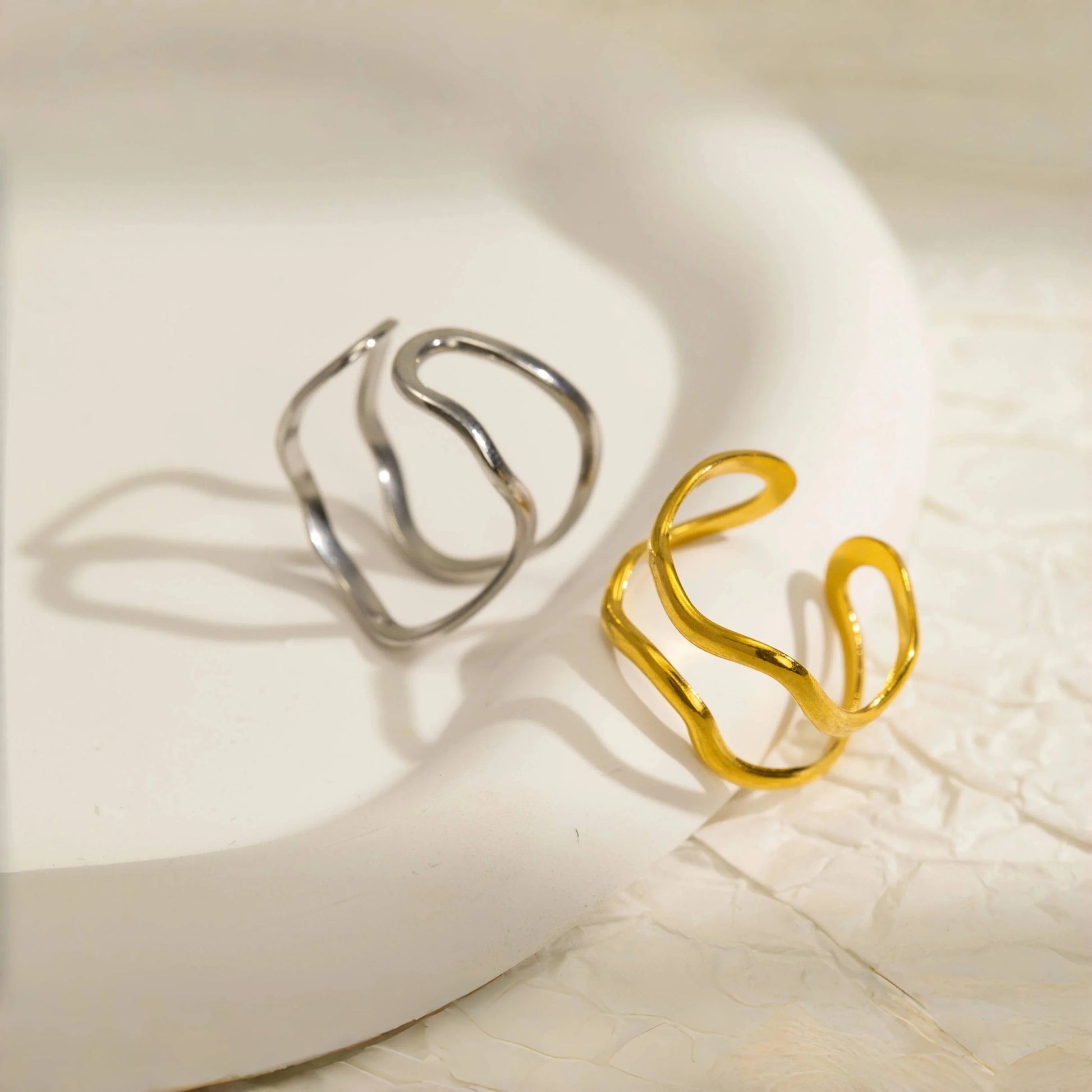 Pearlbud Rings Soft Current Ring