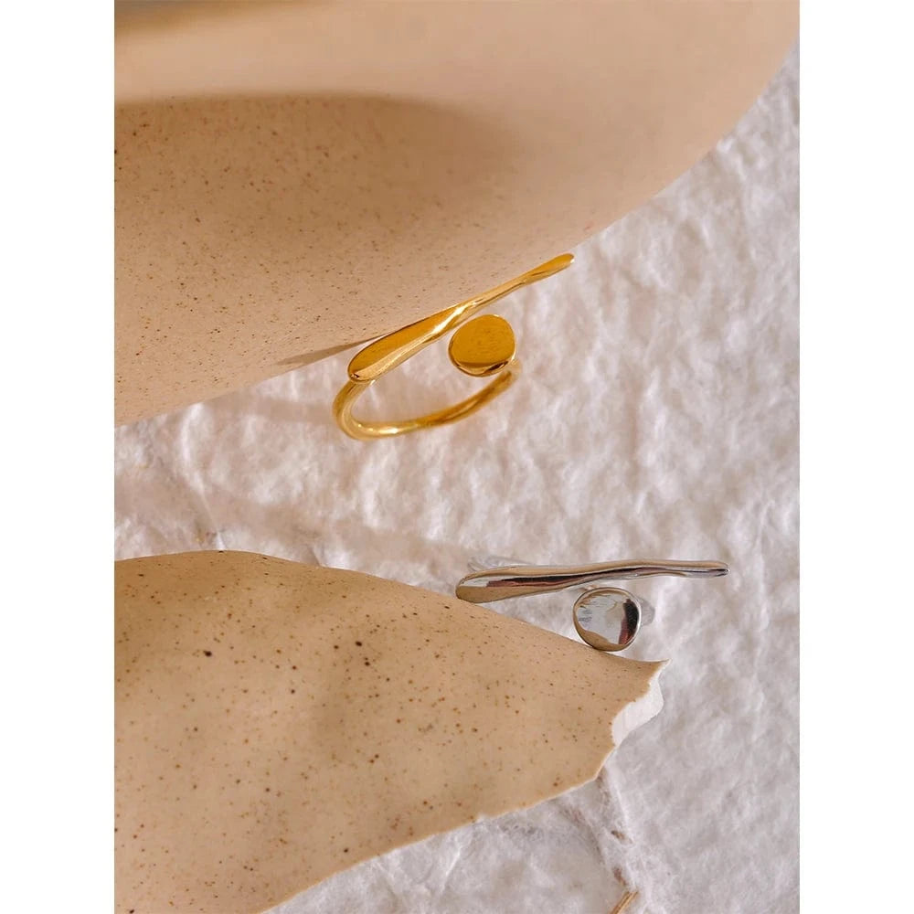 Pearlbud Rings Sway Ring