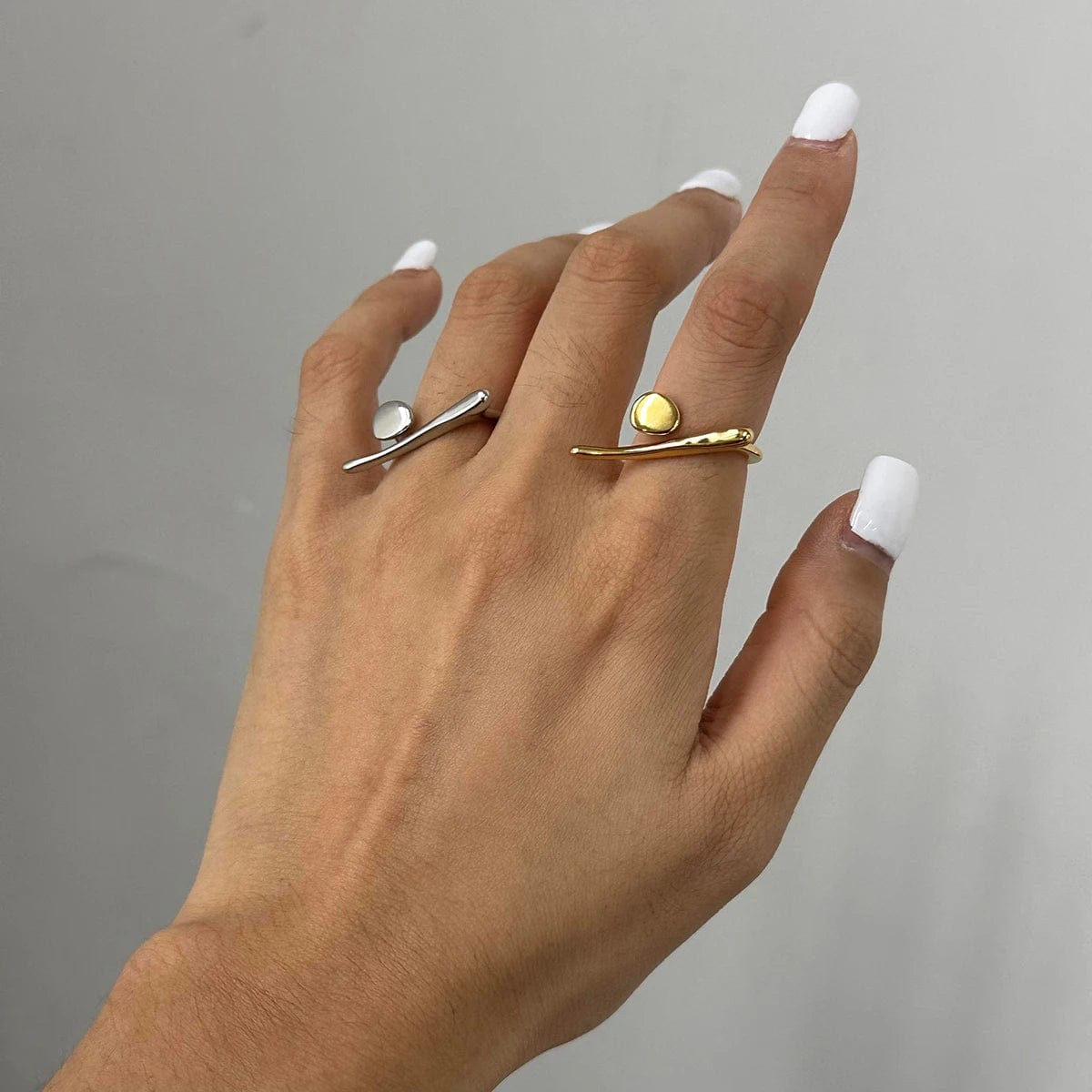 Pearlbud Rings Sway Ring