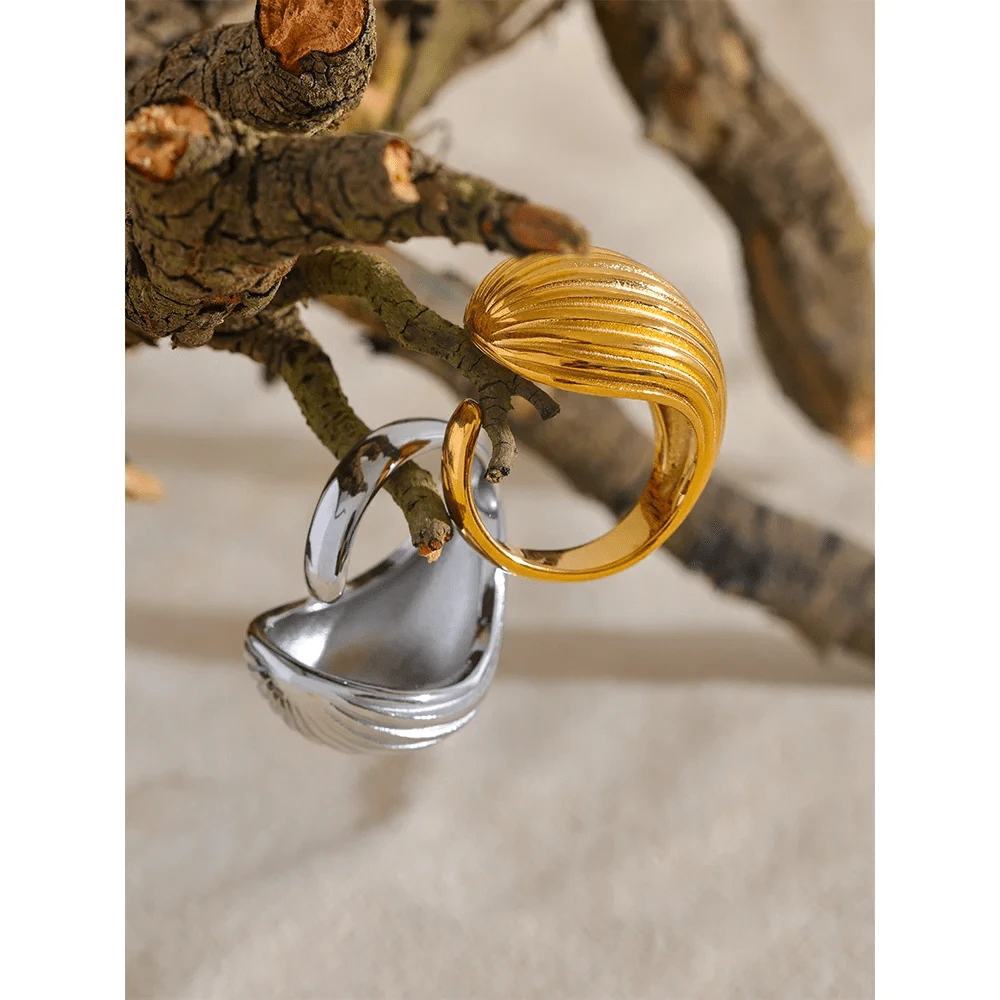 Pearlbud Rings Tidecrest Ring
