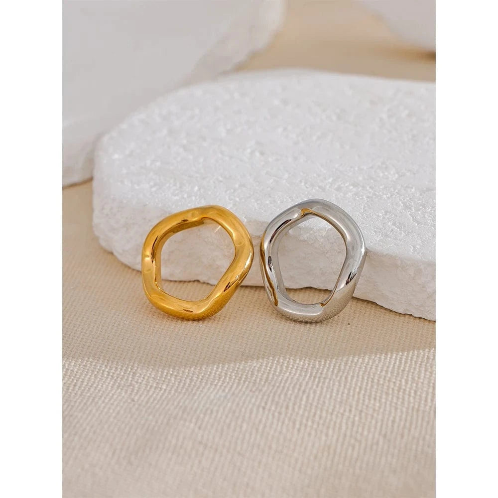 Pearlbud Rings Waveform Ring